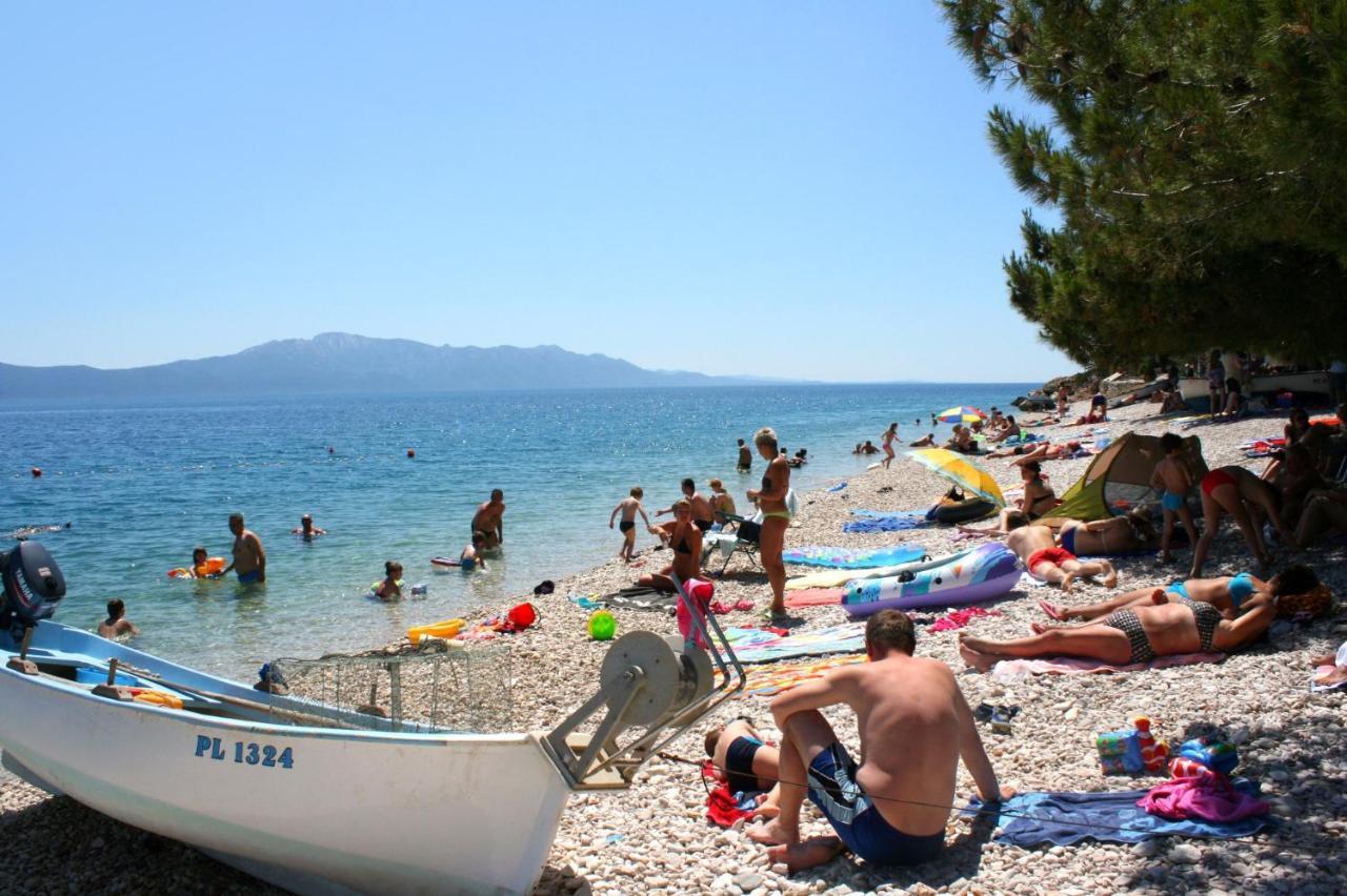 Apartments By The Sea Brist, Makarska - 11039 Exterior foto