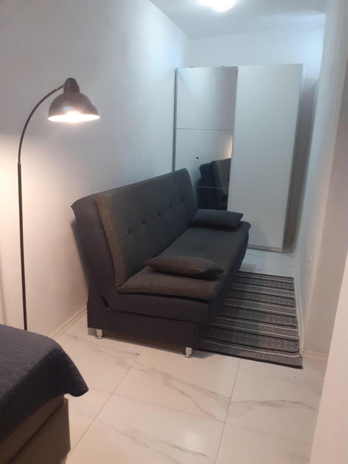 Apartments By The Sea Brist, Makarska - 11039 Exterior foto